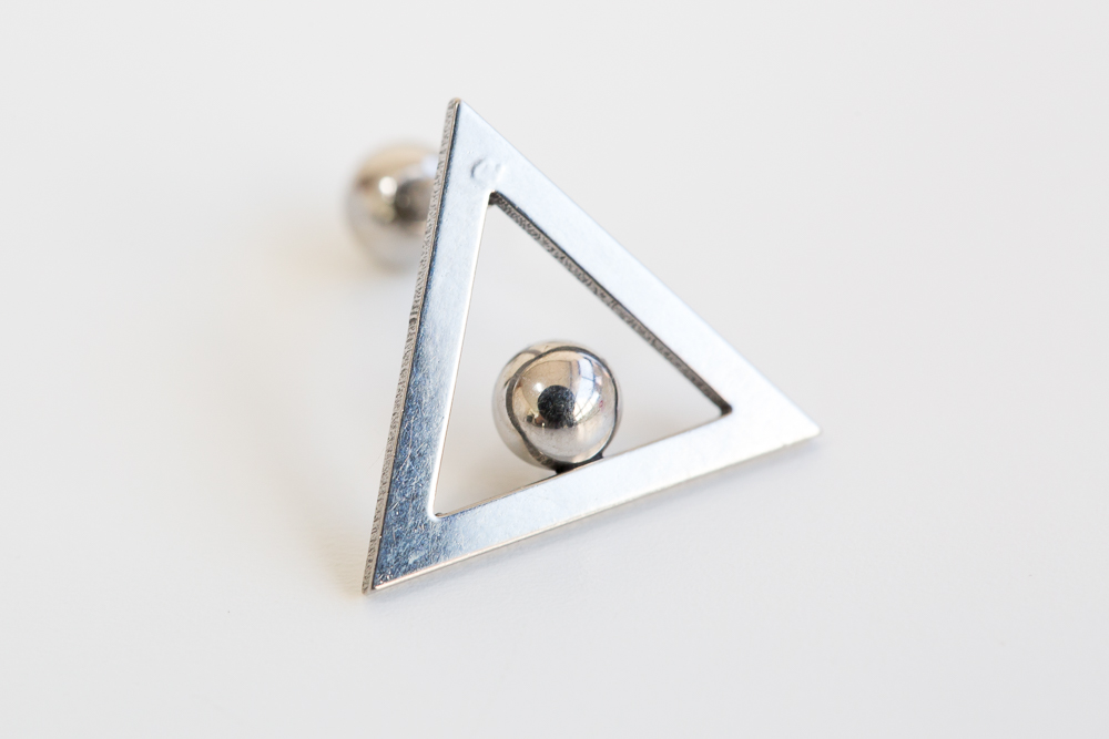 Circular Point Triangle Piercing ( Silver ) on Luulla